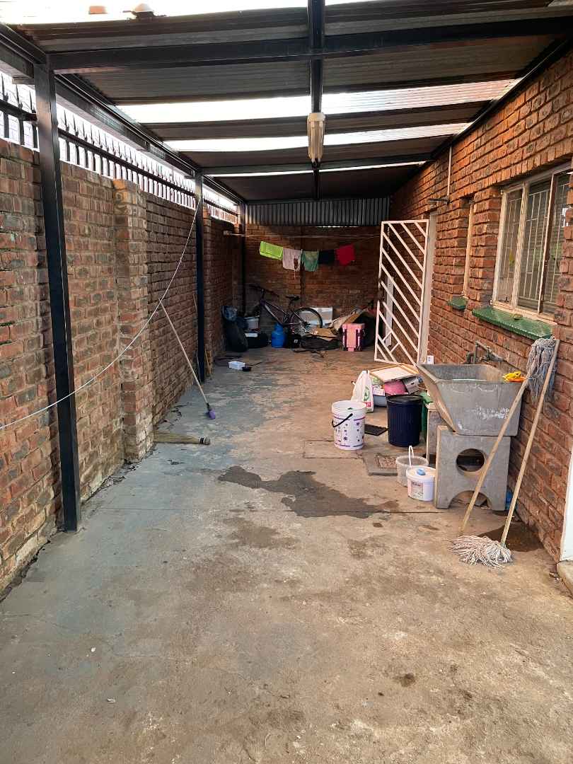 2 Bedroom Property for Sale in Silverton Gauteng