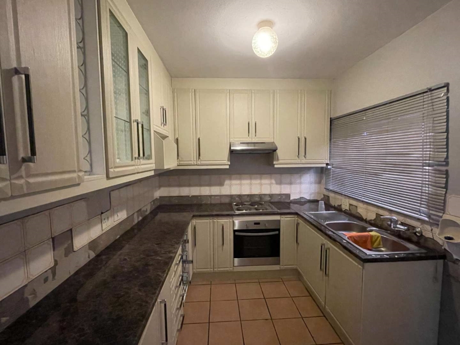 2 Bedroom Property for Sale in Silverton Gauteng