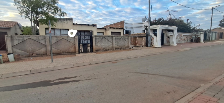 3 Bedroom Property for Sale in Soshanguve South Ext 1 Gauteng