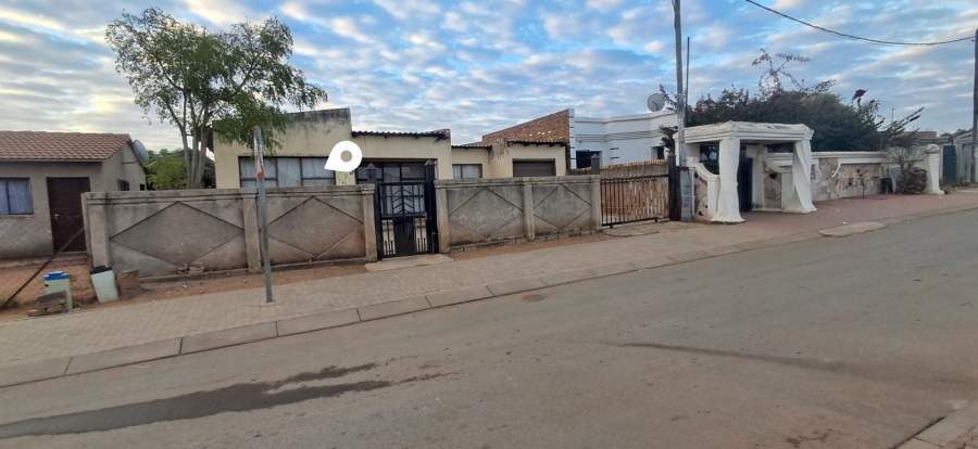3 Bedroom Property for Sale in Soshanguve South Ext 1 Gauteng