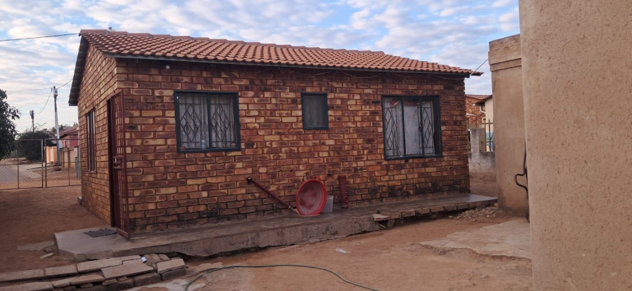 5 Bedroom Property for Sale in Soshanguve South Ext 1 Gauteng