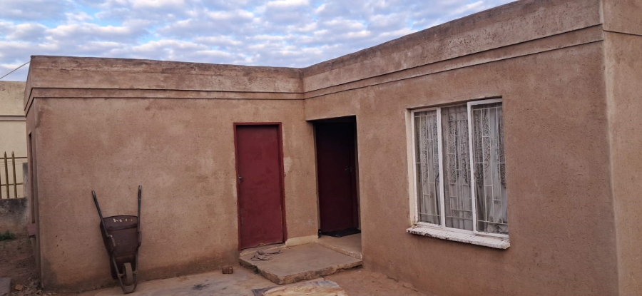 5 Bedroom Property for Sale in Soshanguve South Ext 1 Gauteng