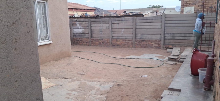 5 Bedroom Property for Sale in Soshanguve South Ext 1 Gauteng