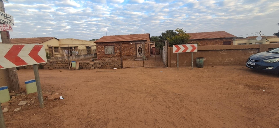 5 Bedroom Property for Sale in Soshanguve South Ext 1 Gauteng