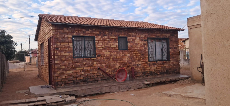 5 Bedroom Property for Sale in Soshanguve South Ext 1 Gauteng