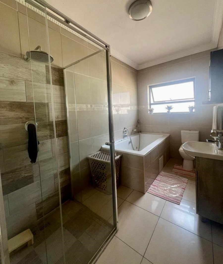 4 Bedroom Property for Sale in Savannah Country Estate Gauteng