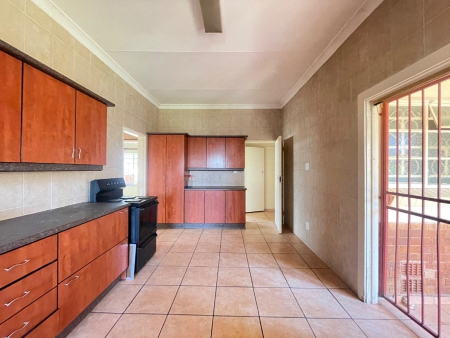 To Let 4 Bedroom Property for Rent in Birchleigh Gauteng