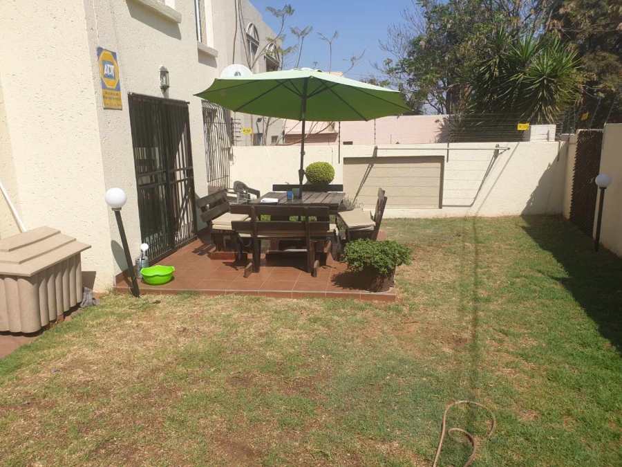 To Let 3 Bedroom Property for Rent in Clubview Gauteng