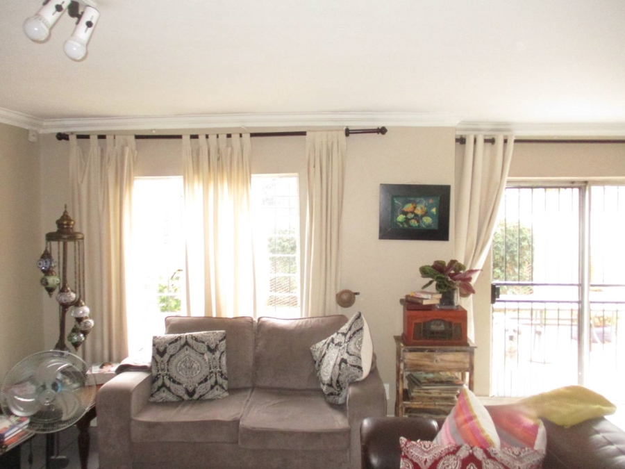 To Let 3 Bedroom Property for Rent in Clubview Gauteng