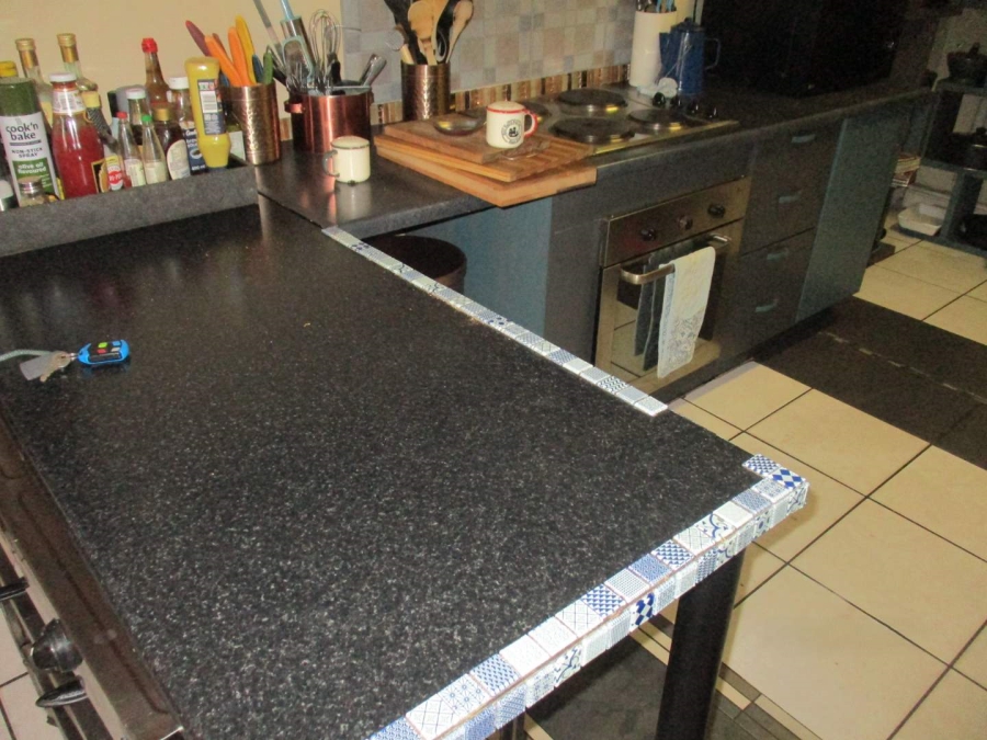 To Let 3 Bedroom Property for Rent in Clubview Gauteng