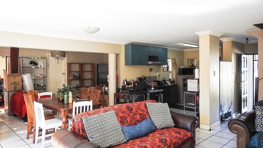 To Let 3 Bedroom Property for Rent in Clubview Gauteng