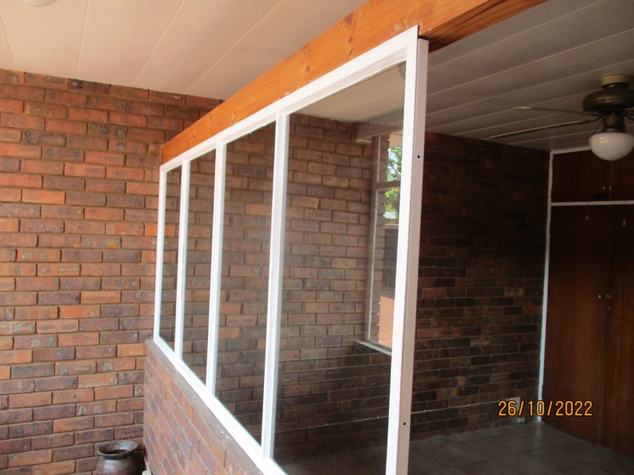 To Let 2 Bedroom Property for Rent in Annlin Gauteng