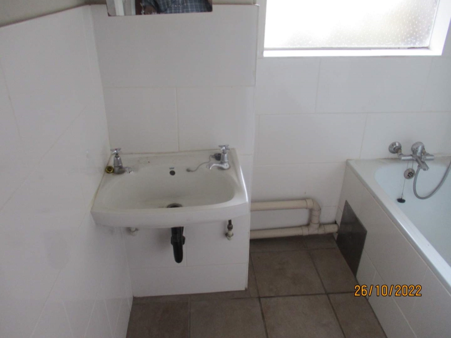 To Let 2 Bedroom Property for Rent in Annlin Gauteng