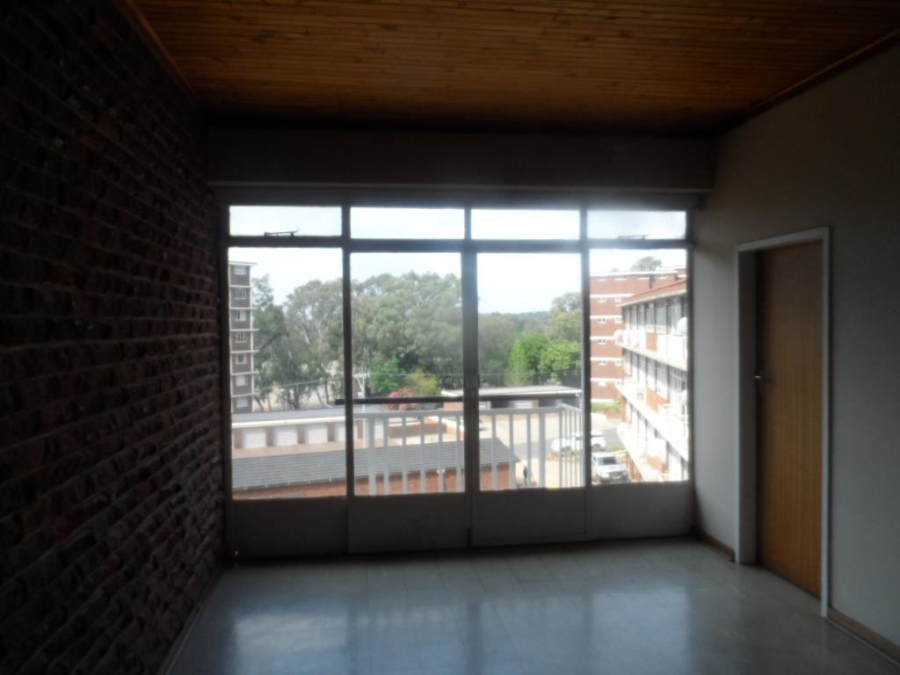 To Let 1 Bedroom Property for Rent in Groenkloof Gauteng