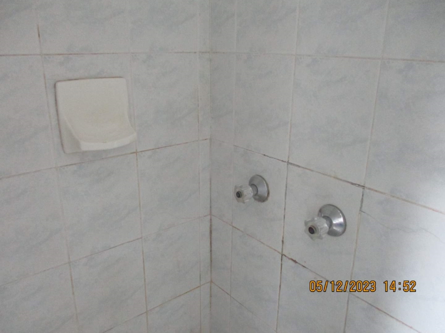 To Let 2 Bedroom Property for Rent in Waterkloof Ridge Gauteng