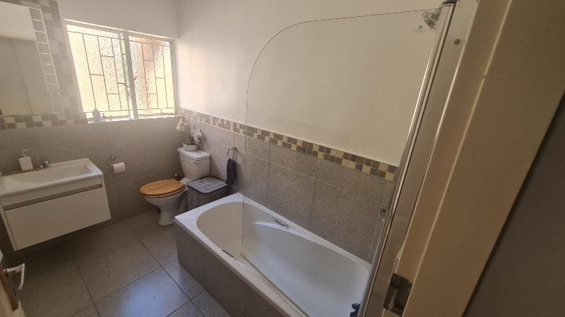 3 Bedroom Property for Sale in Erasmuskloof Gauteng