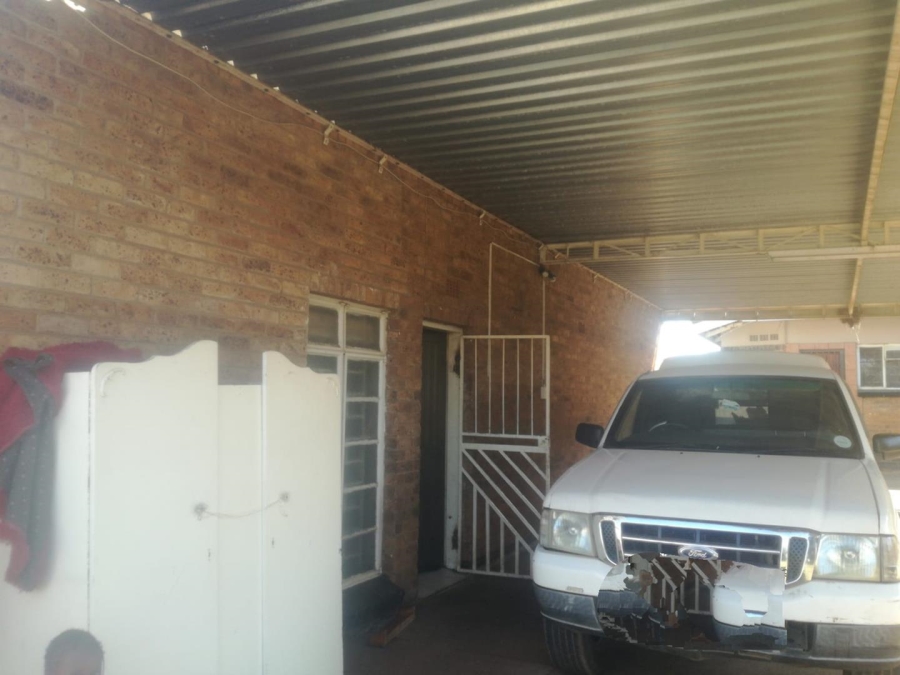 6 Bedroom Property for Sale in Kempton Park Ext 2 Gauteng