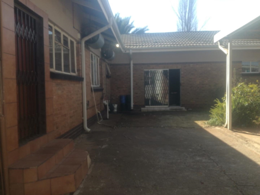 6 Bedroom Property for Sale in Kempton Park Ext 2 Gauteng