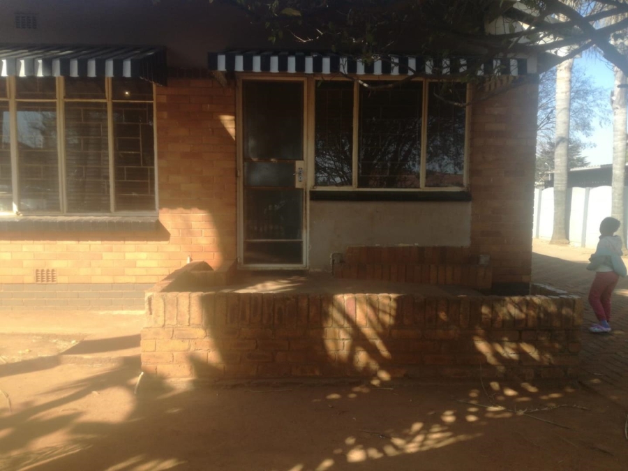 6 Bedroom Property for Sale in Kempton Park Ext 2 Gauteng