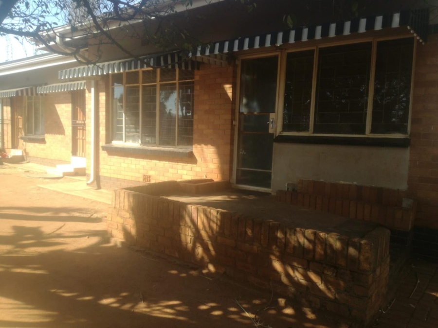6 Bedroom Property for Sale in Kempton Park Ext 2 Gauteng