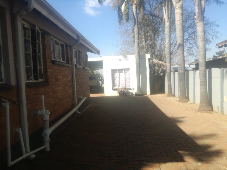 6 Bedroom Property for Sale in Kempton Park Ext 2 Gauteng
