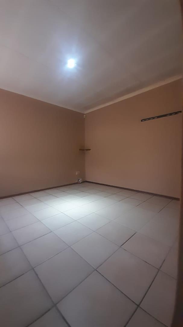 12 Bedroom Property for Sale in Birch Acres Gauteng