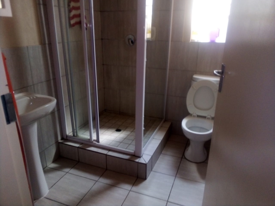 2 Bedroom Property for Sale in Terenure Gauteng