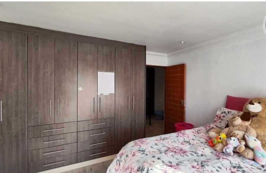 3 Bedroom Property for Sale in Terenure Gauteng