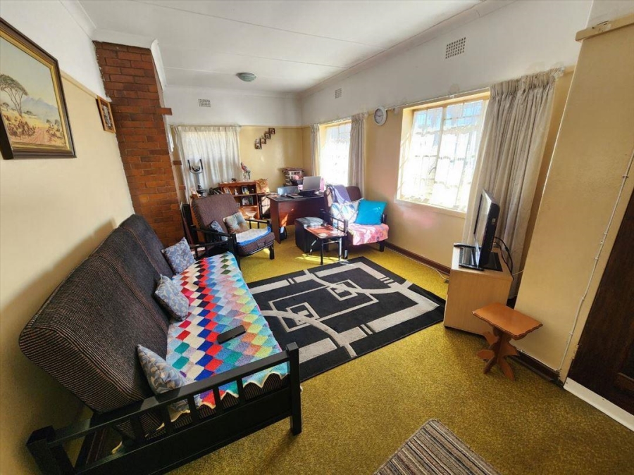 3 Bedroom Property for Sale in Rhodesfield Gauteng