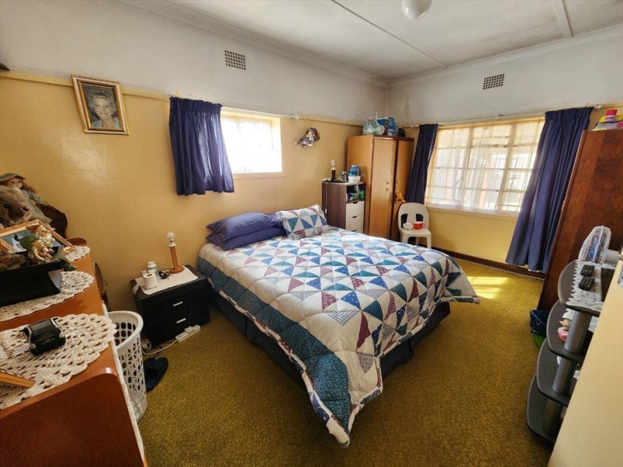3 Bedroom Property for Sale in Rhodesfield Gauteng