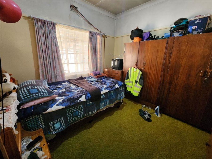 3 Bedroom Property for Sale in Rhodesfield Gauteng