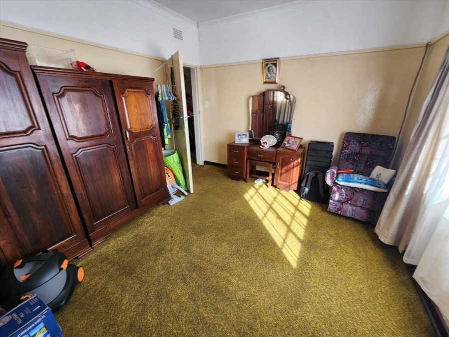 3 Bedroom Property for Sale in Rhodesfield Gauteng