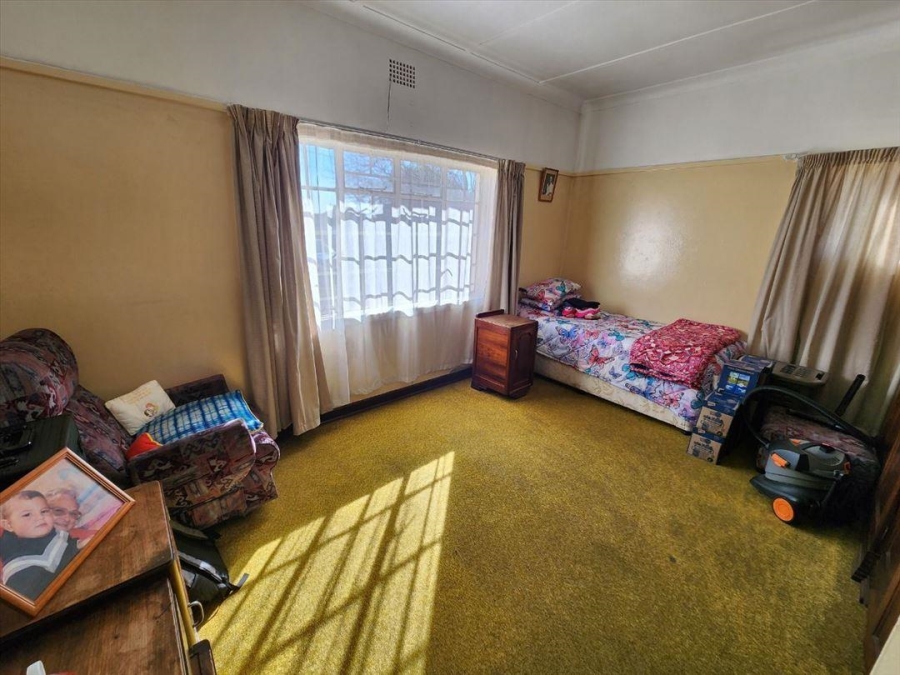 3 Bedroom Property for Sale in Rhodesfield Gauteng