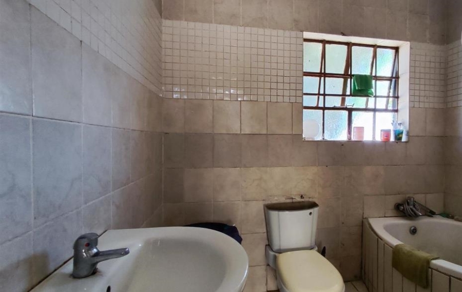 3 Bedroom Property for Sale in Birchleigh North Gauteng
