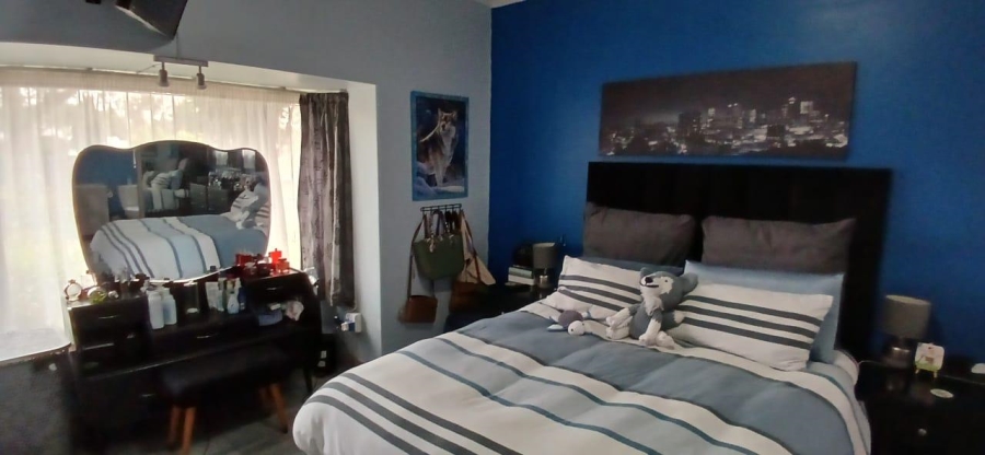 5 Bedroom Property for Sale in Edleen Gauteng