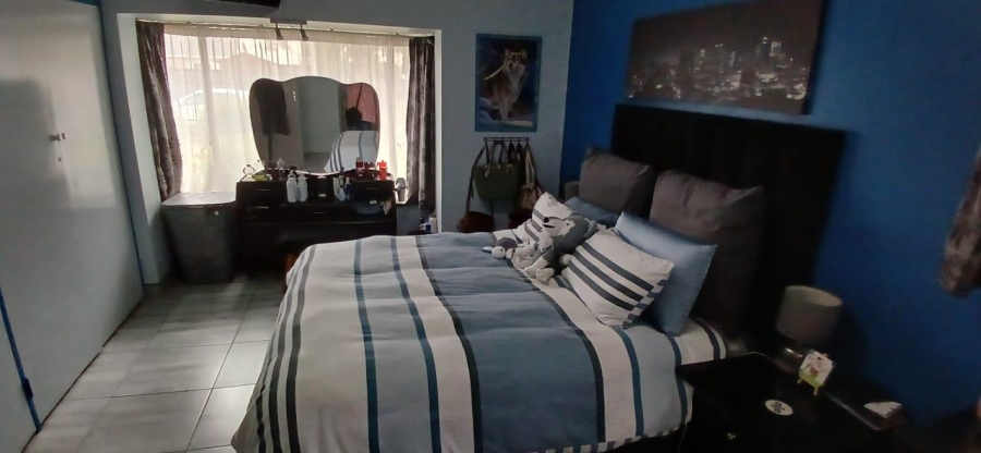 5 Bedroom Property for Sale in Edleen Gauteng