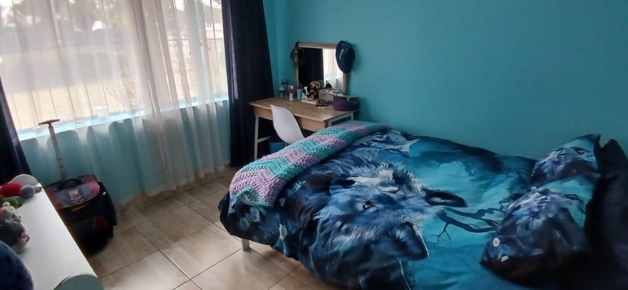 5 Bedroom Property for Sale in Edleen Gauteng