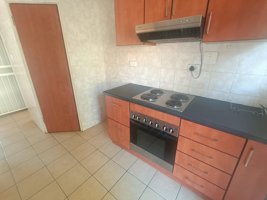 2 Bedroom Property for Sale in Zwartkop Gauteng