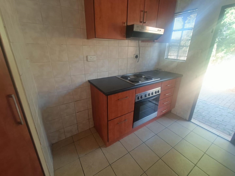 2 Bedroom Property for Sale in Zwartkop Gauteng