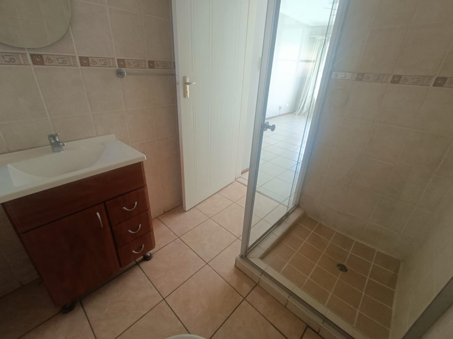 2 Bedroom Property for Sale in Zwartkop Gauteng