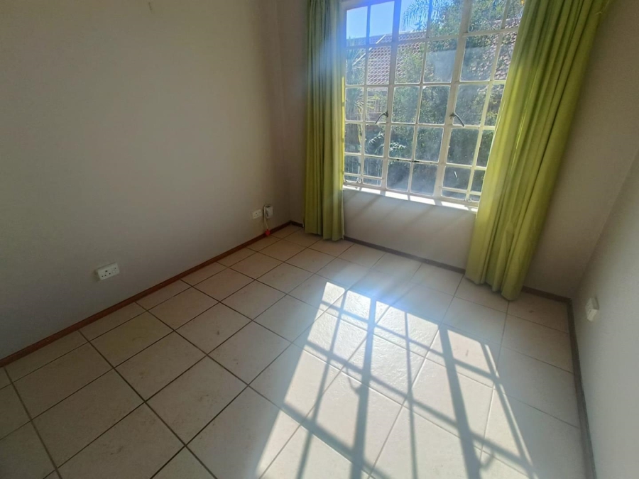 2 Bedroom Property for Sale in Zwartkop Gauteng