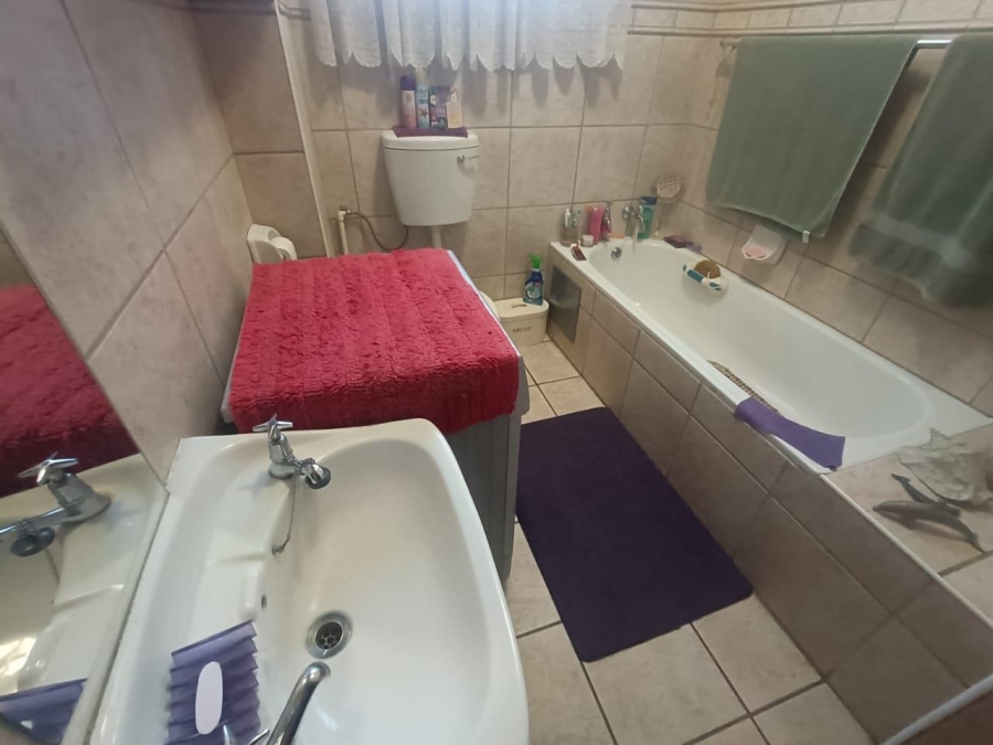 2 Bedroom Property for Sale in Lyttelton Manor Gauteng