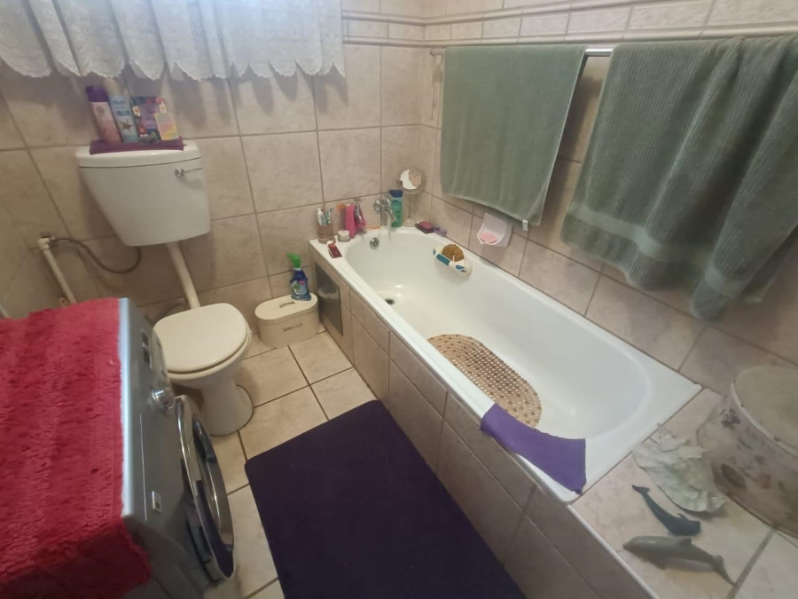 2 Bedroom Property for Sale in Lyttelton Manor Gauteng