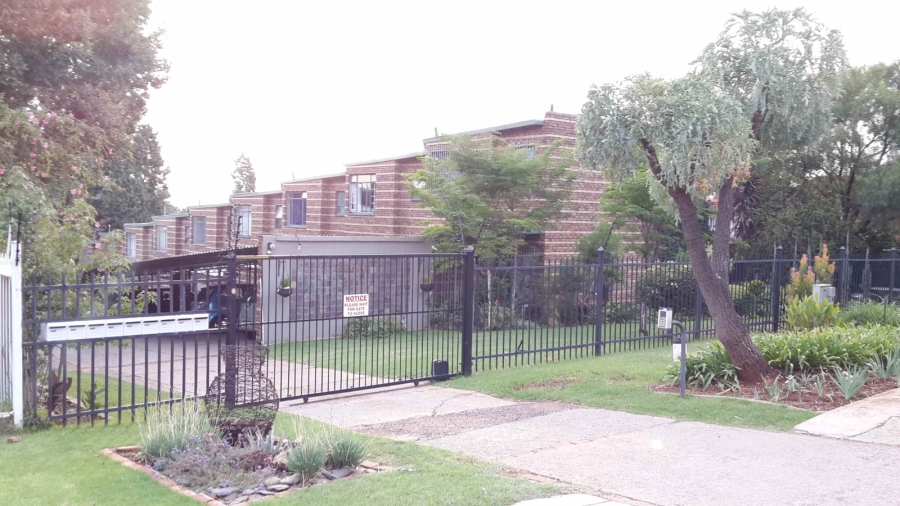 2 Bedroom Property for Sale in Lyttelton Manor Gauteng