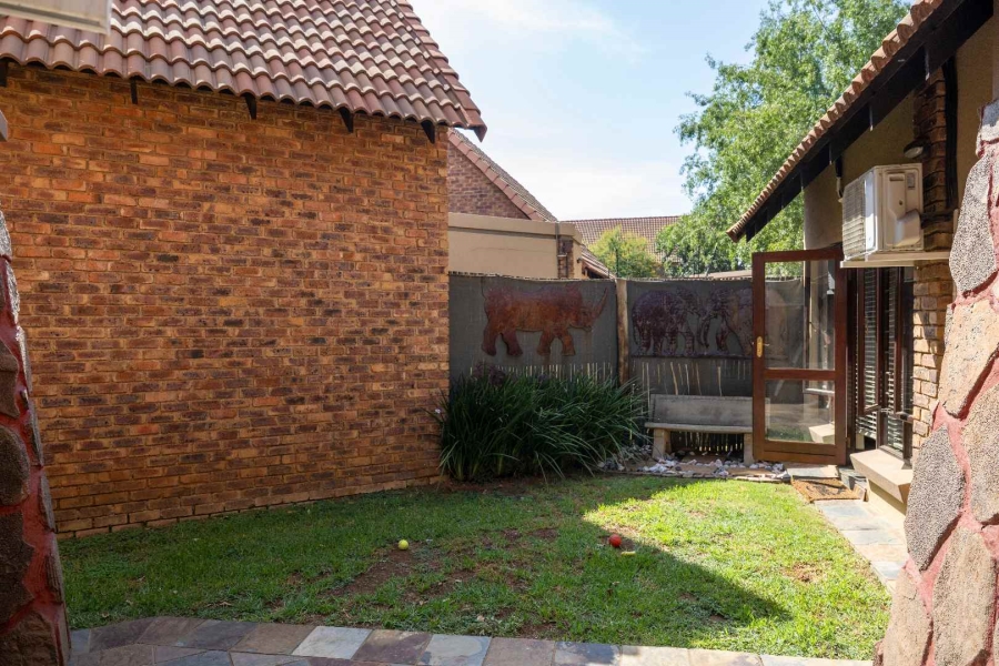 3 Bedroom Property for Sale in Glen Marais Gauteng