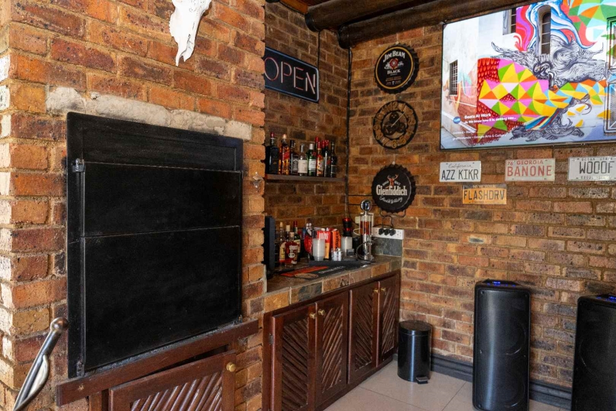 3 Bedroom Property for Sale in Glen Marais Gauteng