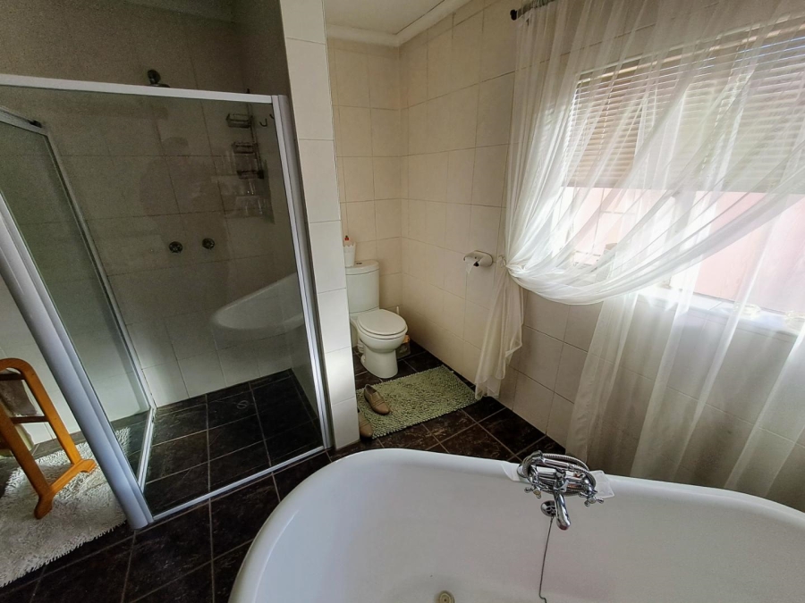 4 Bedroom Property for Sale in Rietfontein Gauteng