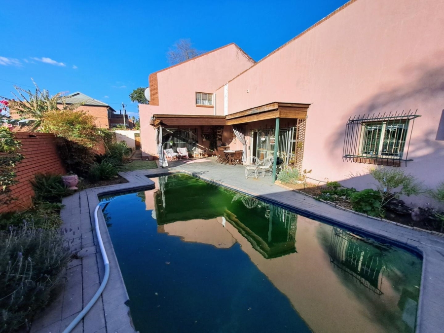 4 Bedroom Property for Sale in Rietfontein Gauteng