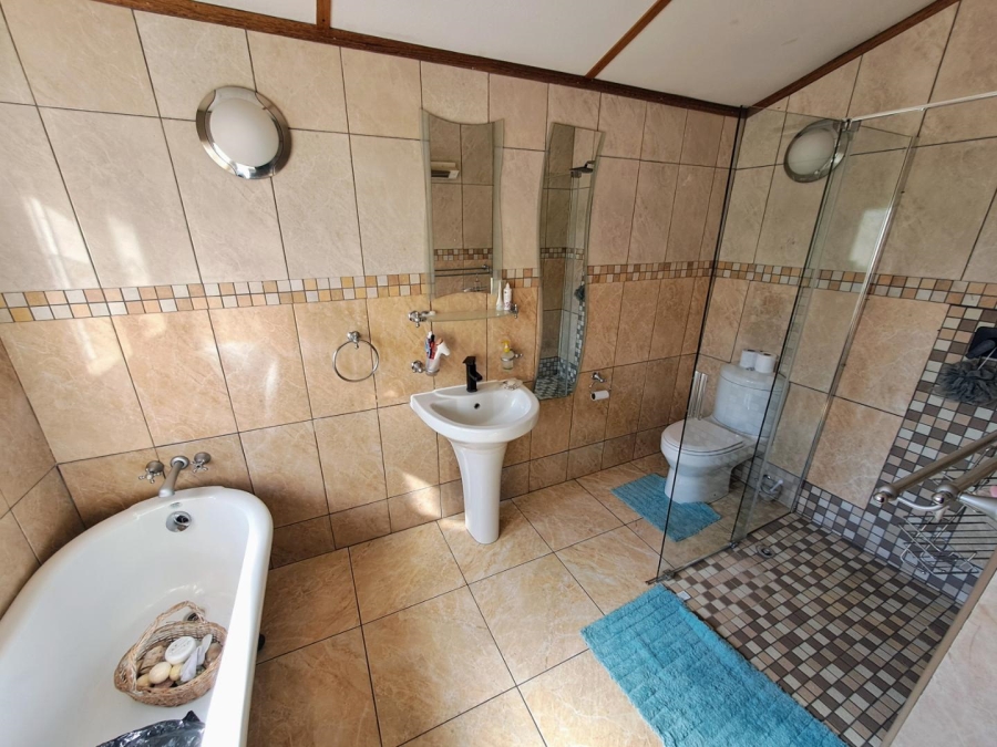 3 Bedroom Property for Sale in Rietfontein Gauteng