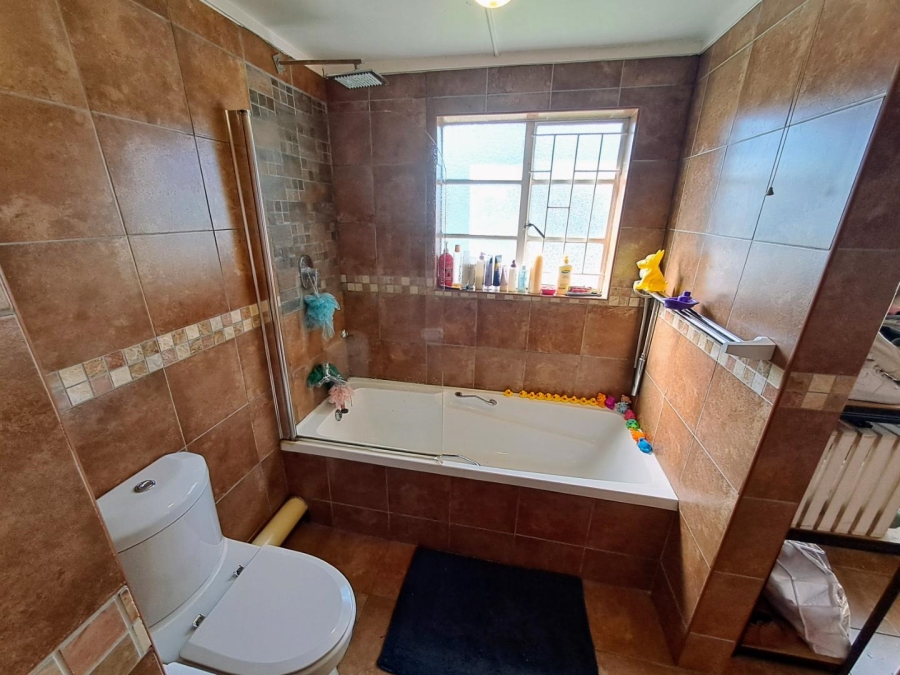 3 Bedroom Property for Sale in Rietfontein Gauteng